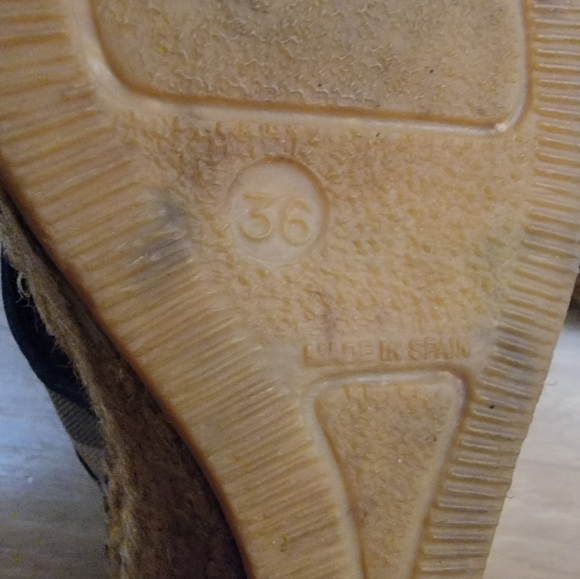 BURBERRY Nova Check Canvas Espadrille - Picture 10 of 11